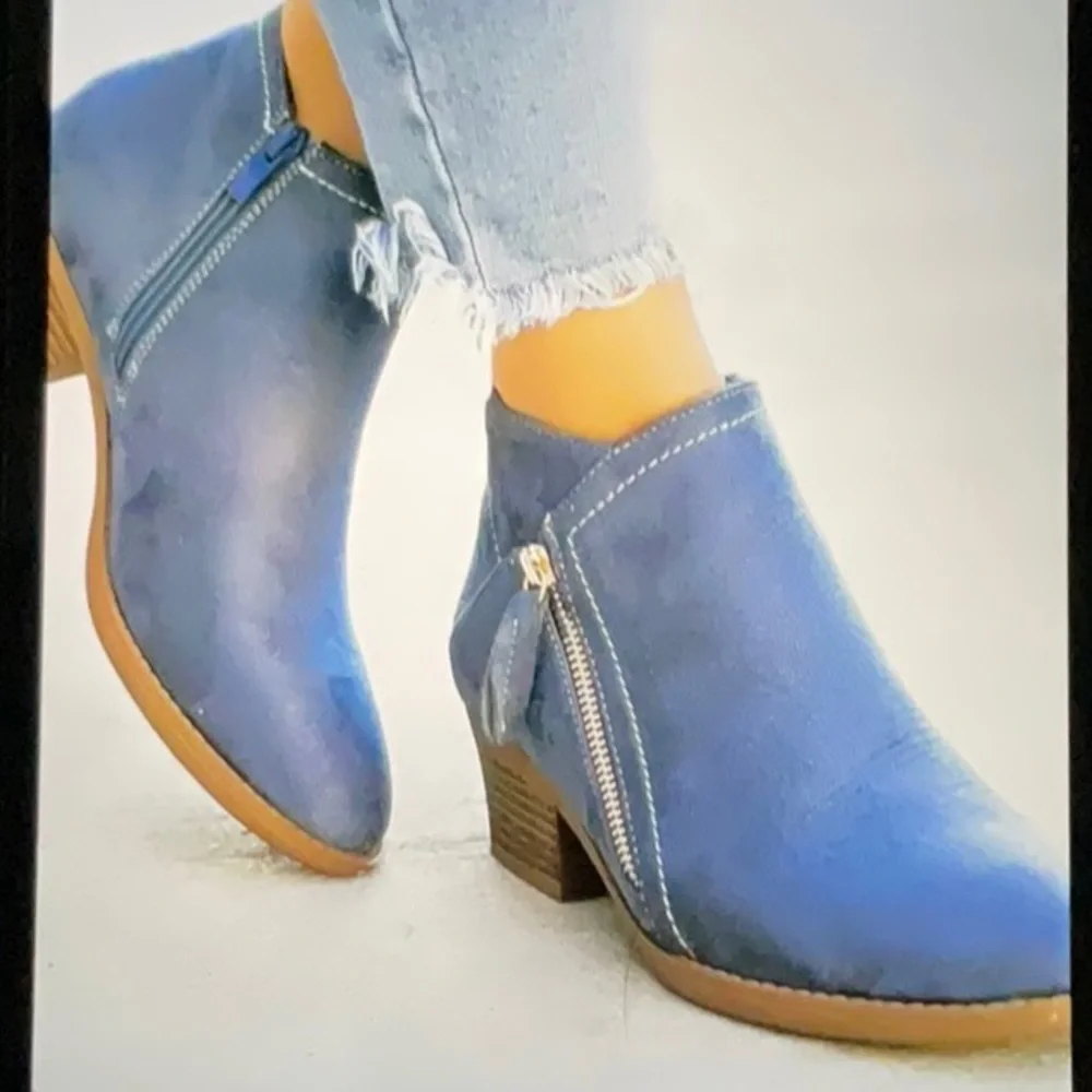 NWOT women’s denim corduroy texture ankle boots, size 8.5 - Picture 2 of 4